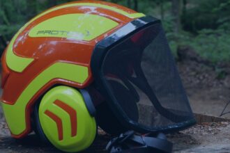 Casque Protos Rouge et jaune fluo