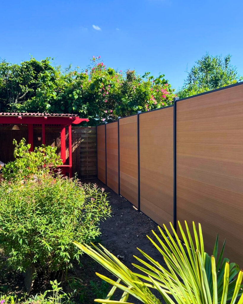 panneau cloture composite cloture et jardin