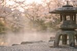 Grande lanterne japonaise en pierre traditionnelle